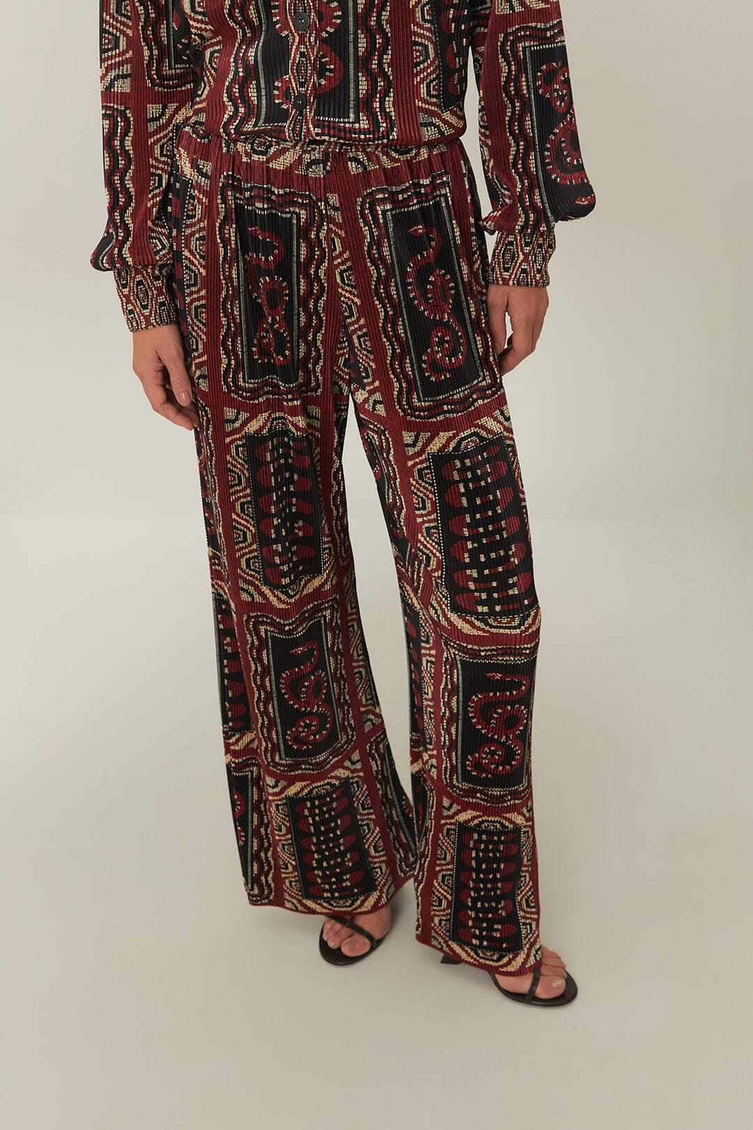 Black Pleated Pants with Snake Print Scarf