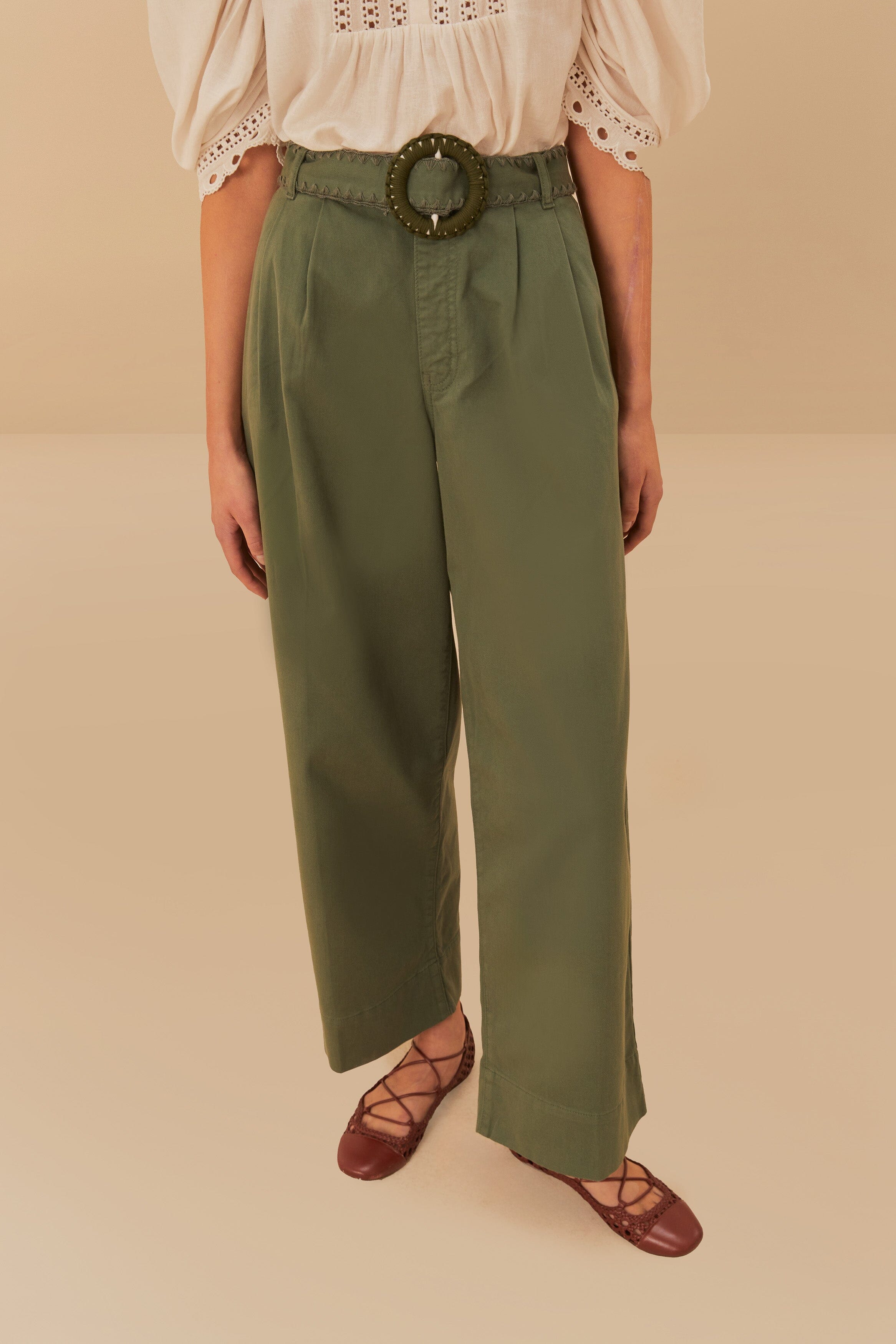 Stylish Pleated Green Twill Pants for Women