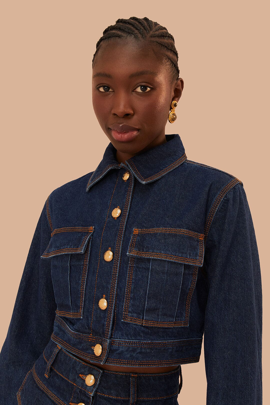 Stylish Cropped Denim Jacket in Dark Wash